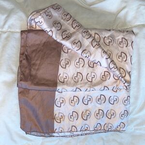 Silk printed scarf 🤎